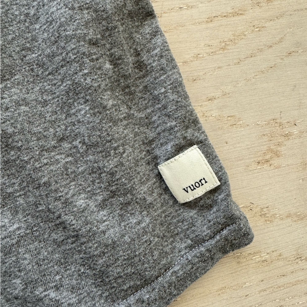 ♥️… Vuori Energy tank muscle Top Grey XS - Picture 5 of 9